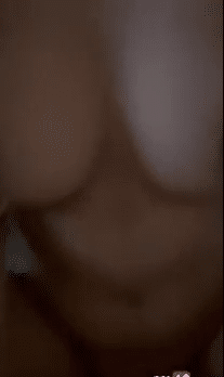 Siêu hot… Vú bự mà lại nằm trên